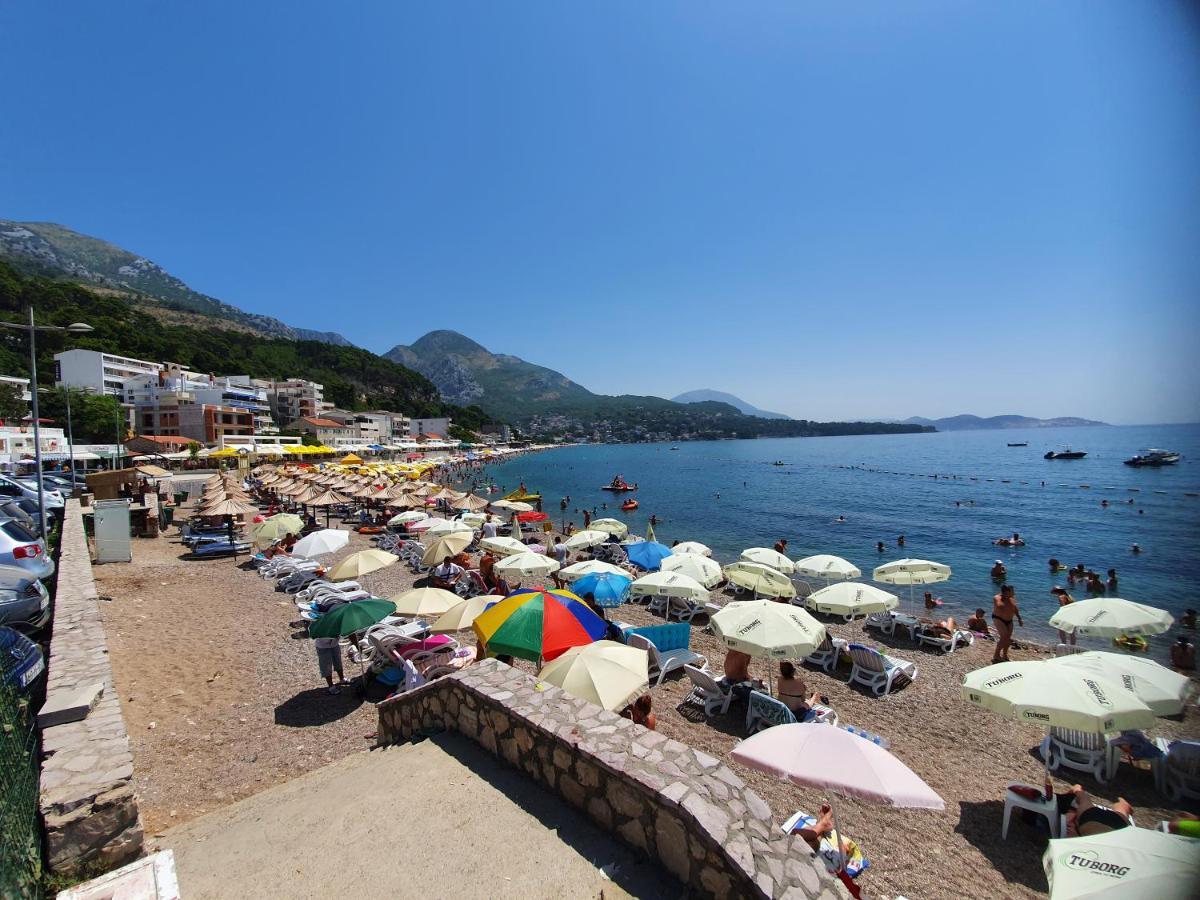 Apartment Mariner 601 Sutomore Bagian luar foto